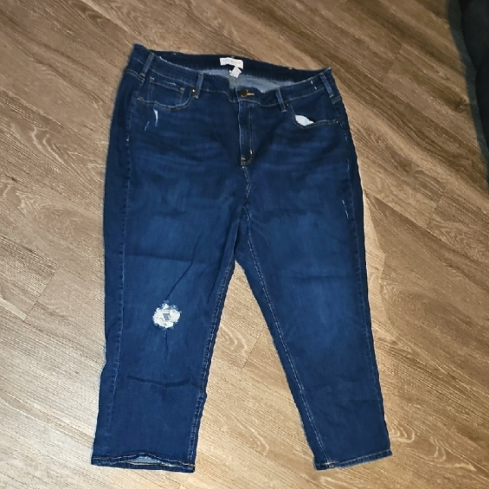 Lane Bryant plus sz 26 dark blue distressed straight crop jean. High Rise!!!